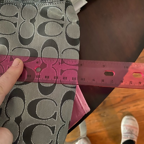 Coach Crossbody-like new excellent condition - Picture 11 of 11